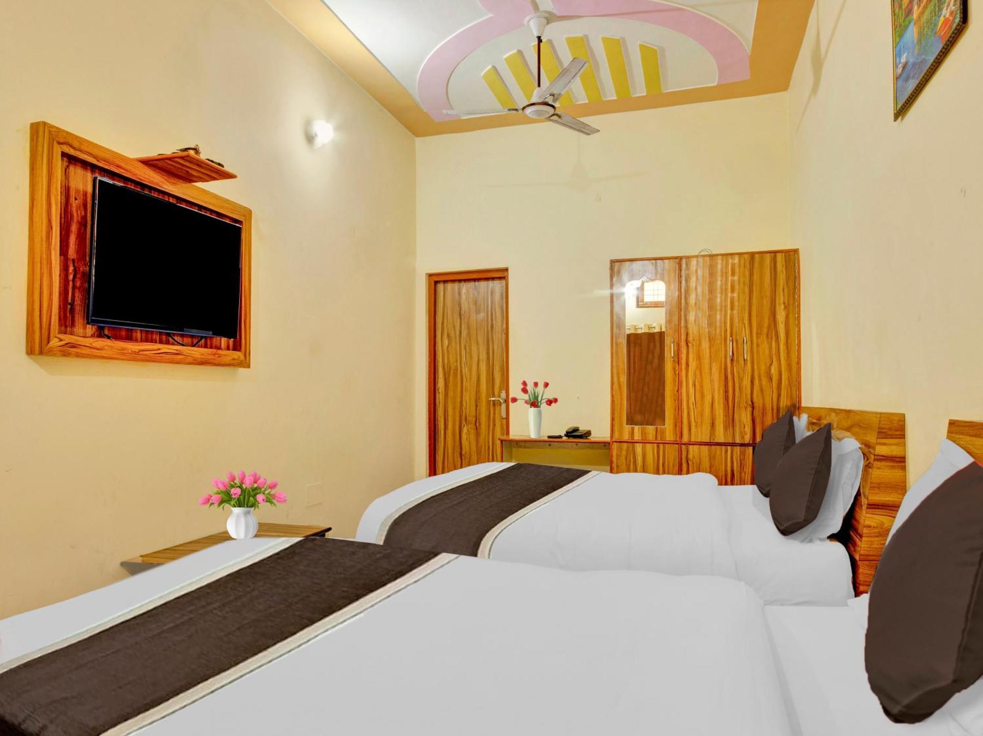 Hotel Kailasha Uttarkashi Exterior photo