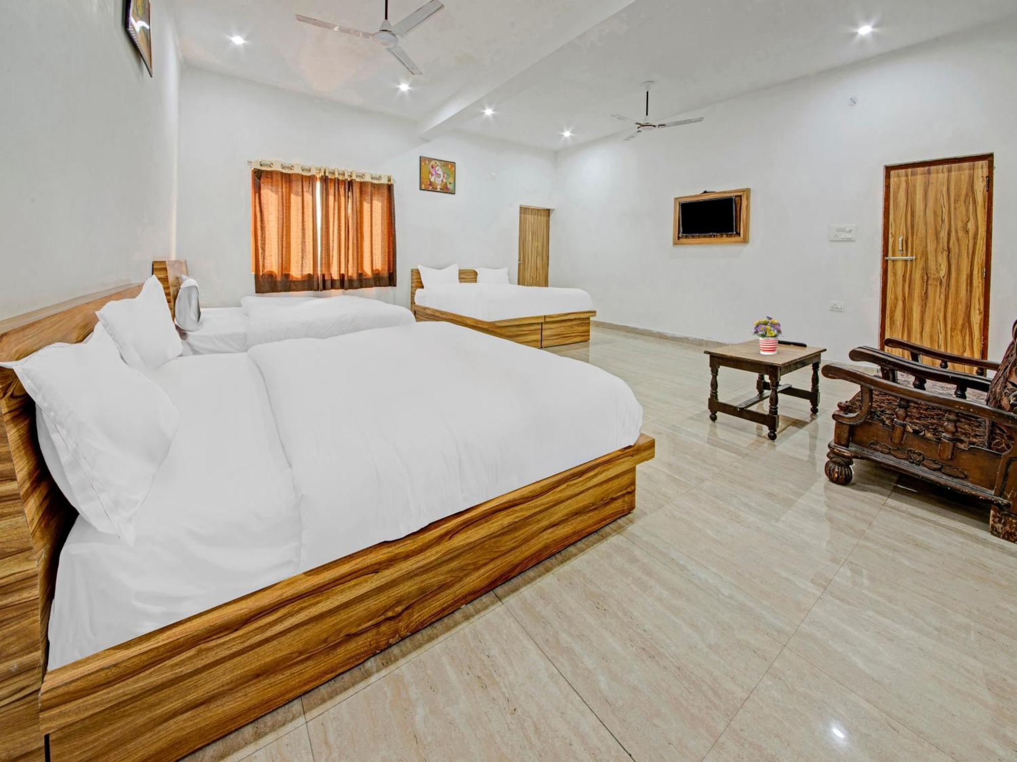 Hotel Kailasha Uttarkashi Exterior photo
