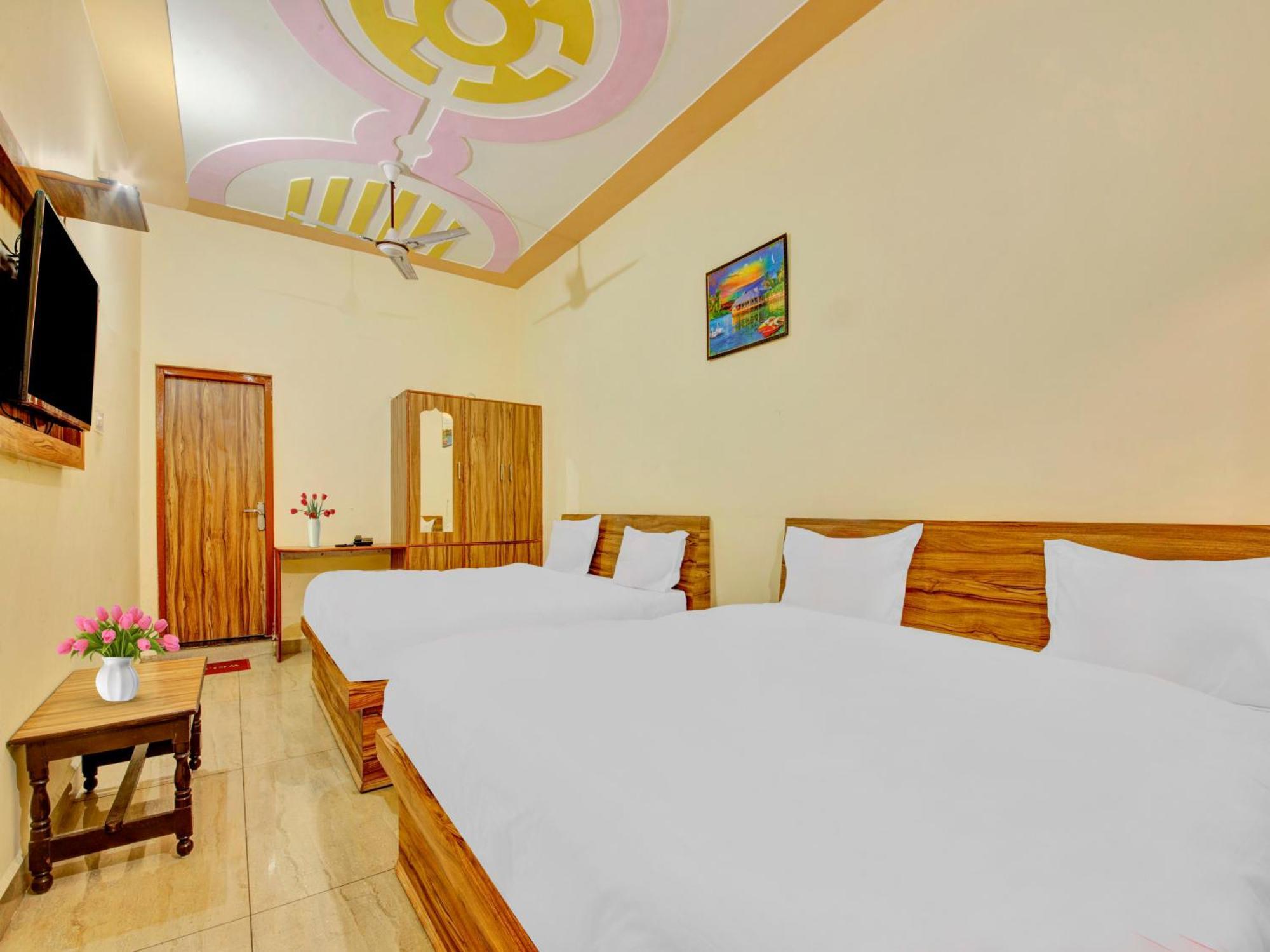 Hotel Kailasha Uttarkashi Exterior photo